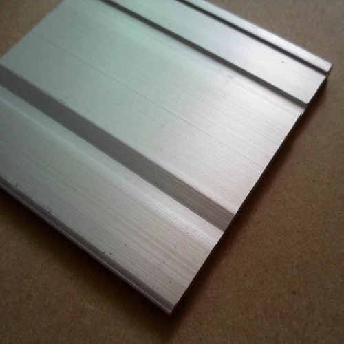 公路牌铝合金型材